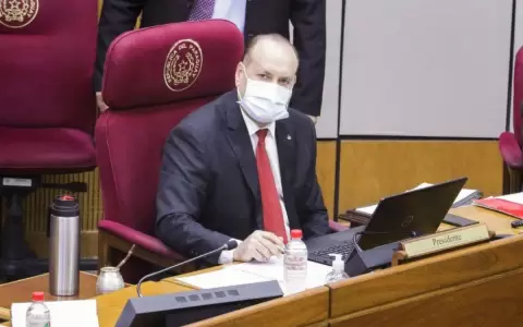Presidente del Senado admite que �necesitan mejorar decisiones en beneficio del pueblo�