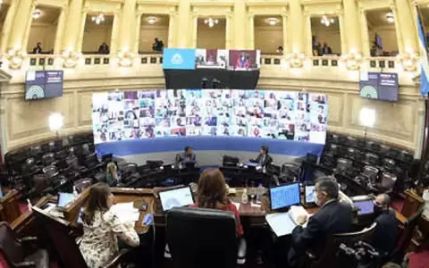 Argentina aprueba un impuesto a la riqueza para financiar lucha contra el coronavirus