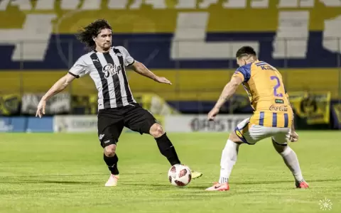 Libertad rescata un punto ante Luque�o en un partidazo