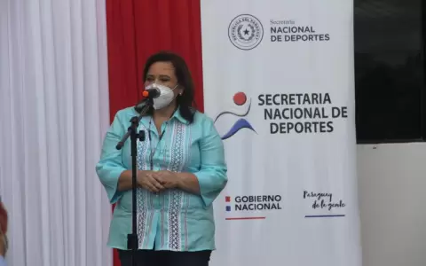 SND y APF inauguran obras en el estadio Ovetenses Unidos