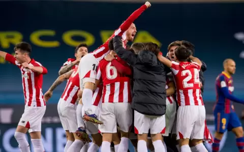 Athletic Bibao vence al Barcelona y conquista la Supercopa de Espa�a