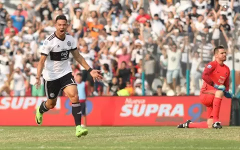 Olimpia busca repatriar al delantero Walter Gonz�lez