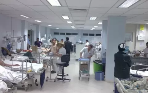 Despido masivo de m�dicos en IPS abre un frente de conflicto que podr�a afectar atenci�n a los asegurados