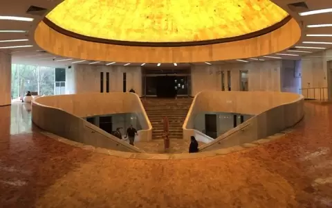 "Monumental. Dimensi�n p�blica de la escultura", muestra mexicana online