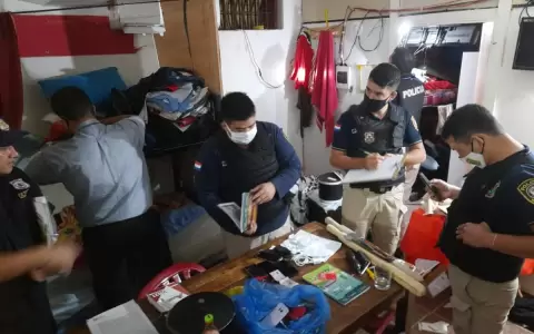 Requisan celulares en Penitenciar�as de Emboscada y Villarrica