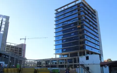 Oficinas estatales presentan avance de 78%