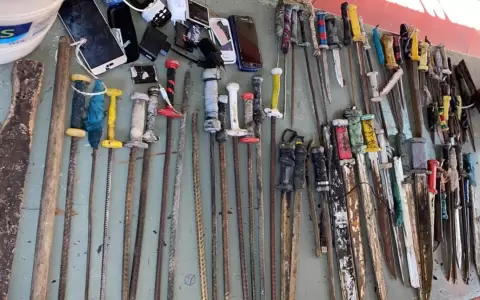Encuentran objetos prohibidos en dos penitenciar�as