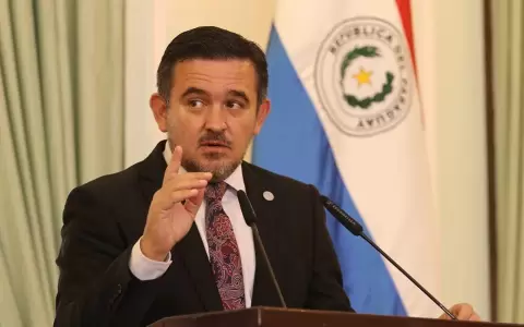 Alrededor de 550 instituciones p�blicas est�n en estado cr�tico, dice Petta