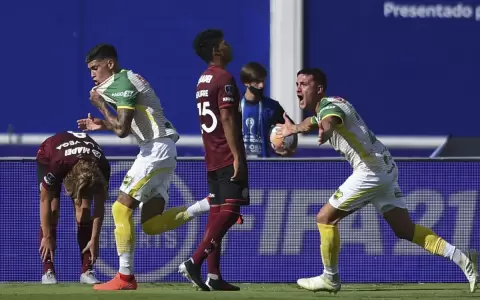 Defensa y Justicia vence a Lan�s y es campe�n de la Sudamericana