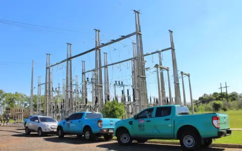 ANDE inaugura en Villa Hayes obras de infraestructura el�ctrica