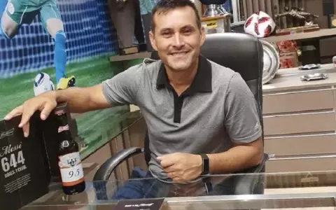 Villar ya recibi� el regalo de Messi