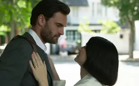 Netflix estrena "Behind Her Eyes"