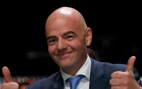 Infantino: �El Mundial de Qatar se disputar� con estadios llenos�