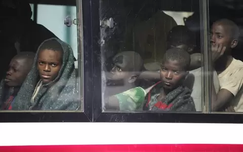 Liberan a ni�os secuestrados en escuela de Nigeria