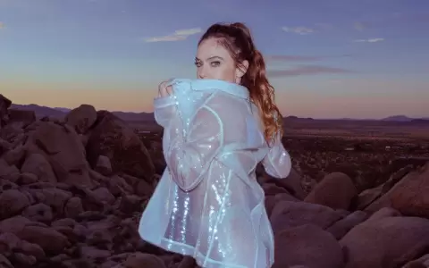 Julia Stone lanza "We All Have" como adelanto de su pr�ximo �lbum