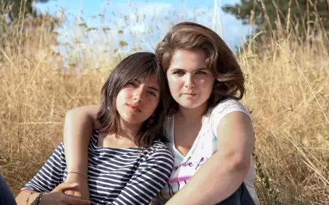 "Adolescents" en Mubi