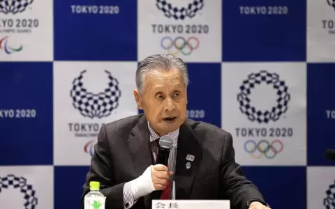 Yoshiro Mori dimitir� este viernes tras pol�micas declaraciones