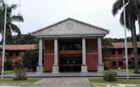 UNA implementar� acciones para acabar con burocracia de legalizaci�n de t�tulos