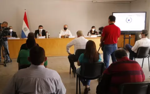 Petta afirma que 58% iniciar� clases presenciales y que mayor�a de instituciones abrir�n