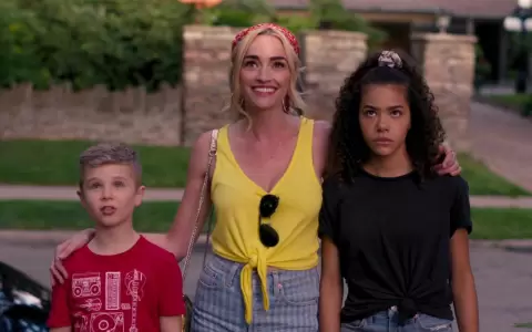 "Ginny & Georgia" llega a Netflix