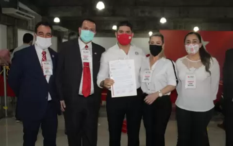 �scar "Nenecho" Rodr�guez inscribe su candidatura