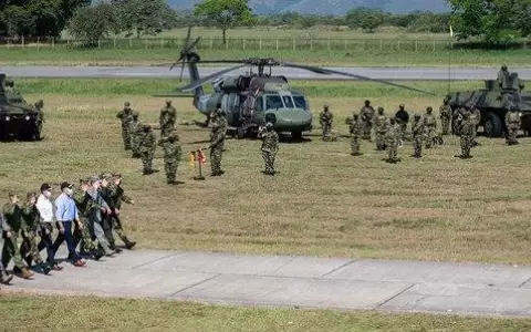 Iv�n Duque lanza fuerza �lite con 7.000 soldados en Colombia