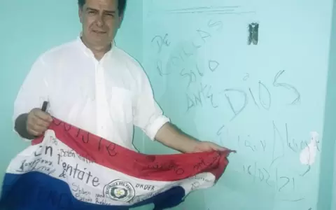 Efra�n Alegre se atrinchera en desacuerdo con la integraci�n del TEI