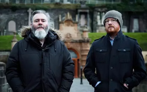 Arab Strap lanza "Here Come Camus!", adelanto de su pr�ximo �lbum