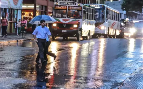 Precipitaciones y tormentas el�ctricas persistir�n hasta ma�ana