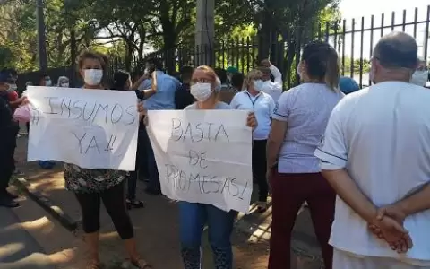 Familiares de pacientes cubren faltantes de Salud con compras en Clorinda