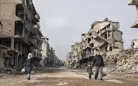 Diez a�os de guerra dejan casi 400.000 muertos en Siria