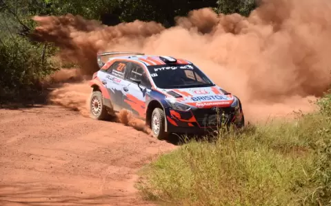Dom�nguez Bejerano se queda con la primera fecha del Super Prime
