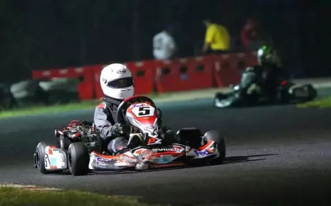 Carreras nocturnas en la fecha 2 del Campeonato Nacional de Karting