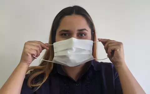 Infect�loga de Cl�nicas insta a evitar llevarse las manos al rostro para evitar contagios