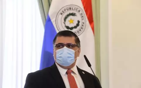 Manejo desprolijo de vacunas refuerza pedido de juicio pol�tico