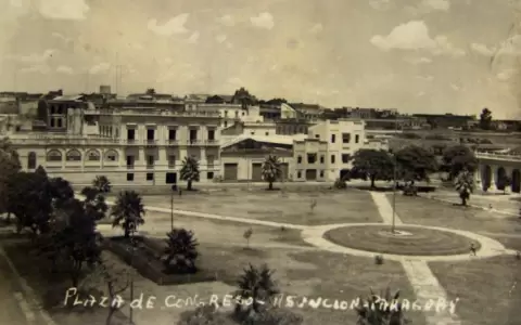 Arquitectura del paisaje en Asunci�n. Los "no-jardines"