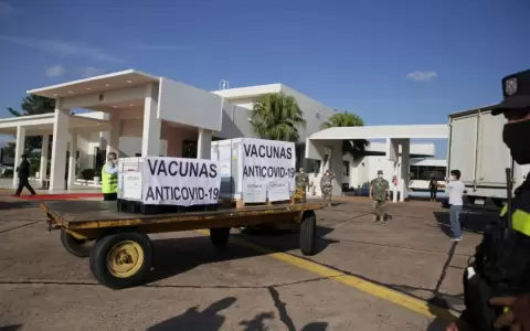 Otro fiasco de Covax: vacunas prometidas no llegaron "por problemas log�sticos"