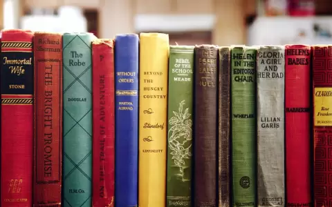 "Lectio" encuentros literarios de la Biblioteca Roosevelt
