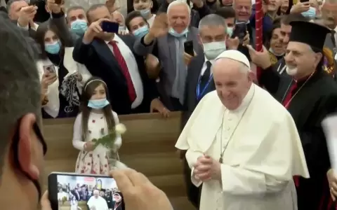El papa Francisco se reuni� con v�ctimas de ISIS en Irak