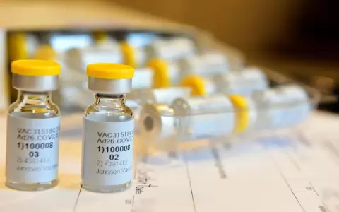En Estados Unidos, obispos cat�licos recomiendan no usar la vacuna Johnson &amp; Johnson