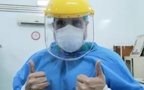 Carlos Mor�nigo: "Me insultan porque insto a que usen mascarillas"