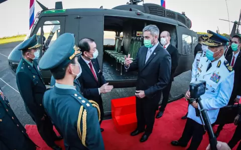 Taiw�n don� helic�pteros para transporte de vacunas