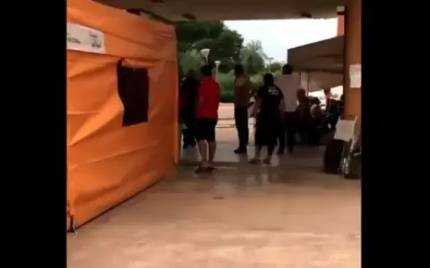 Primera dama dona una "carpa" y ciudadanos le piden medicamentos