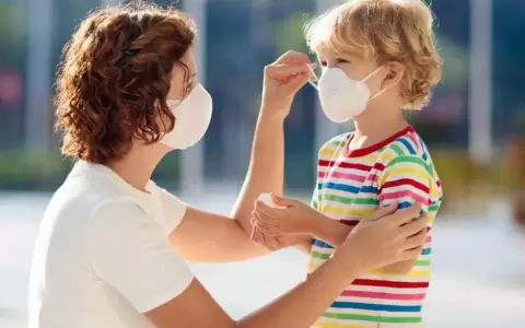 Un mes despu�s de la infecci�n por coronavirus, el extra�o s�ndrome que afecta a los ni�os