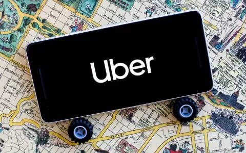 UBER tendr� que pagar salario m�nimo a sus conductores en Reino Unido