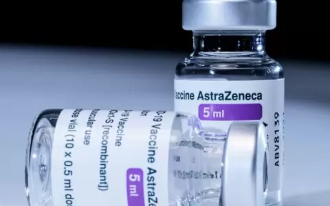 La OMS recomienda seguir utilizando la vacuna AstraZeneca