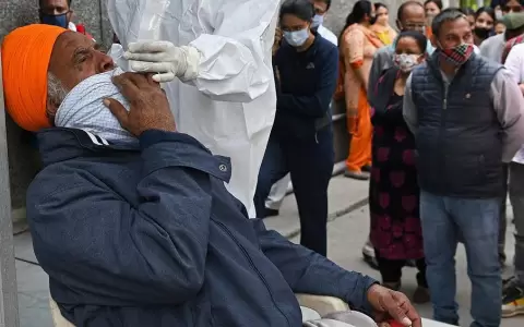 India tuvo la peor cifra de casos diarios de coronavirus del a�o