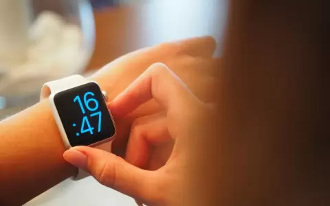 Ma�ana domingo se atrasa la hora