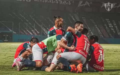 Cerro Porte�o vence a Guaran� y es el nuevo l�der del Apertura