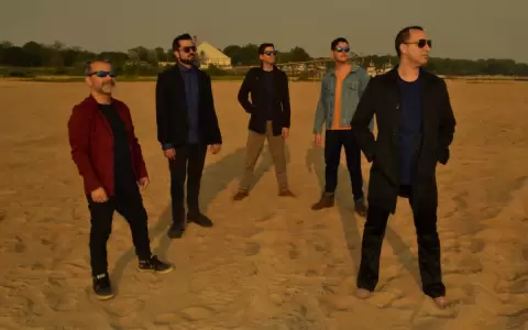 Luzideral presenta su nuevo disco